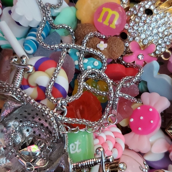 NECKLACE - Picture 8 of 9